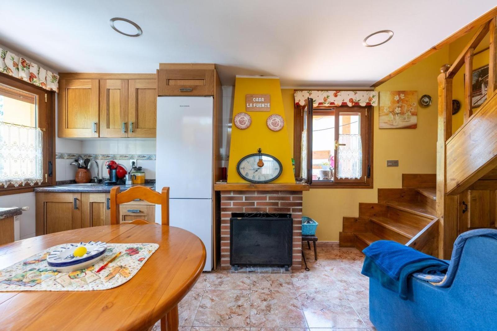Вилла Casa En Campo De Касо Экстерьер фото