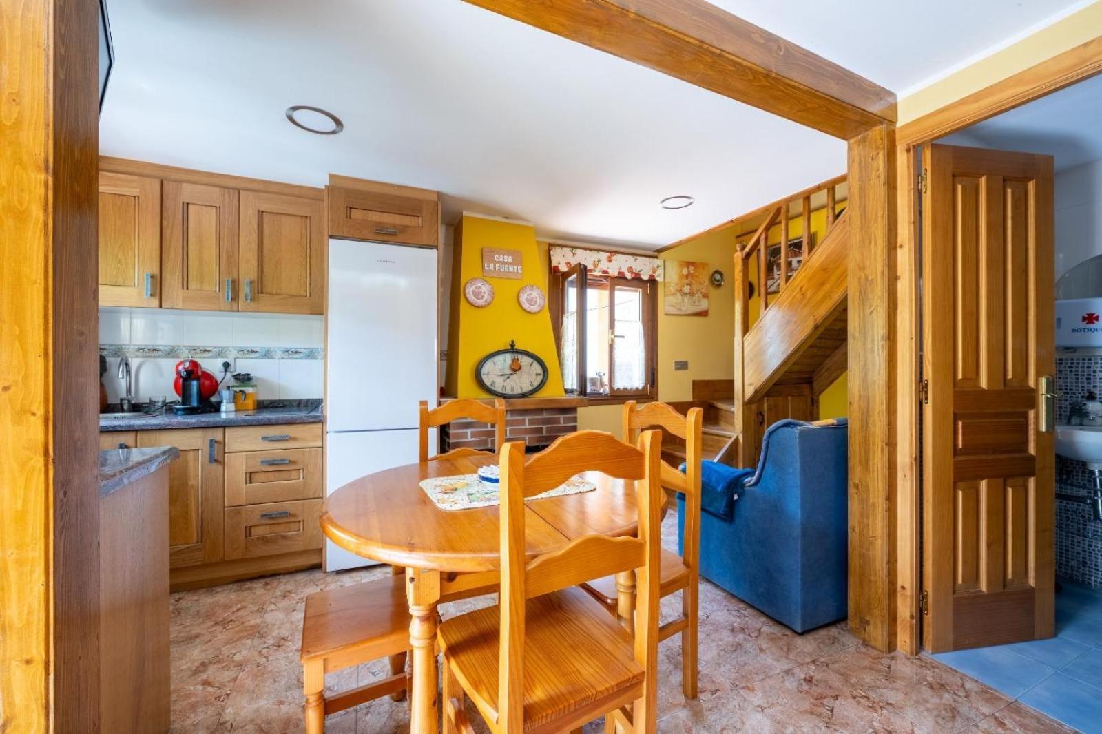 Вилла Casa En Campo De Касо Экстерьер фото